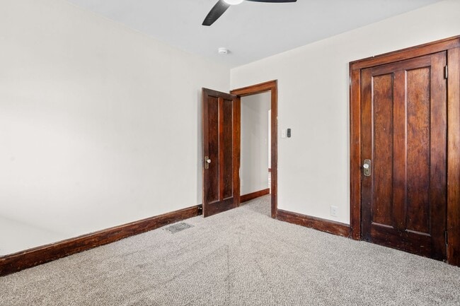 Building Photo - Newly Updated 3 Bed Home