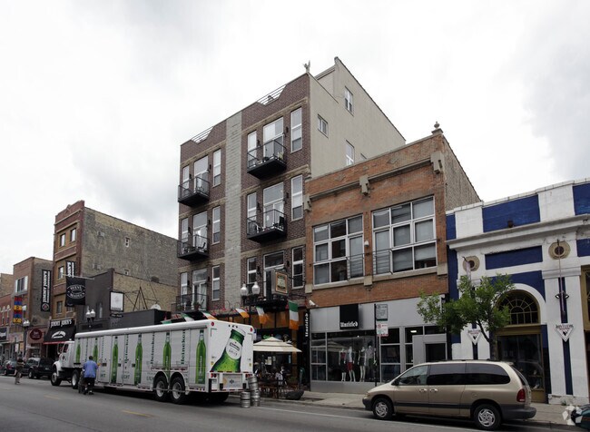 Building Photo - 1547 N Milwaukee Ave