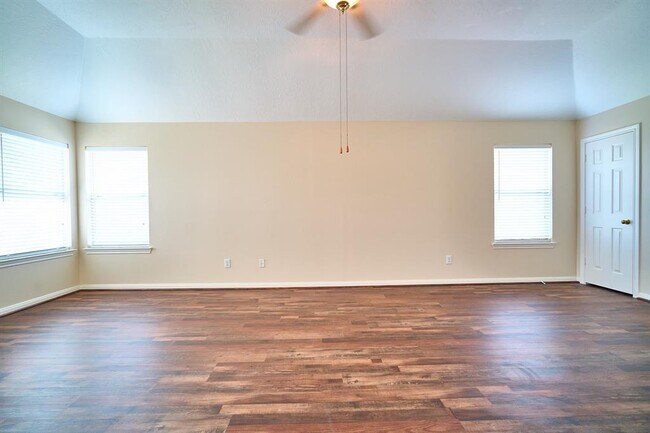 Building Photo - 9111 Winkbow Dr