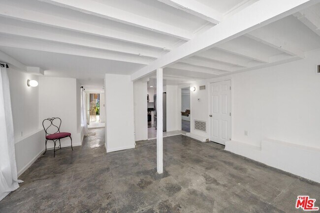 Building Photo - 1664 W 12th St