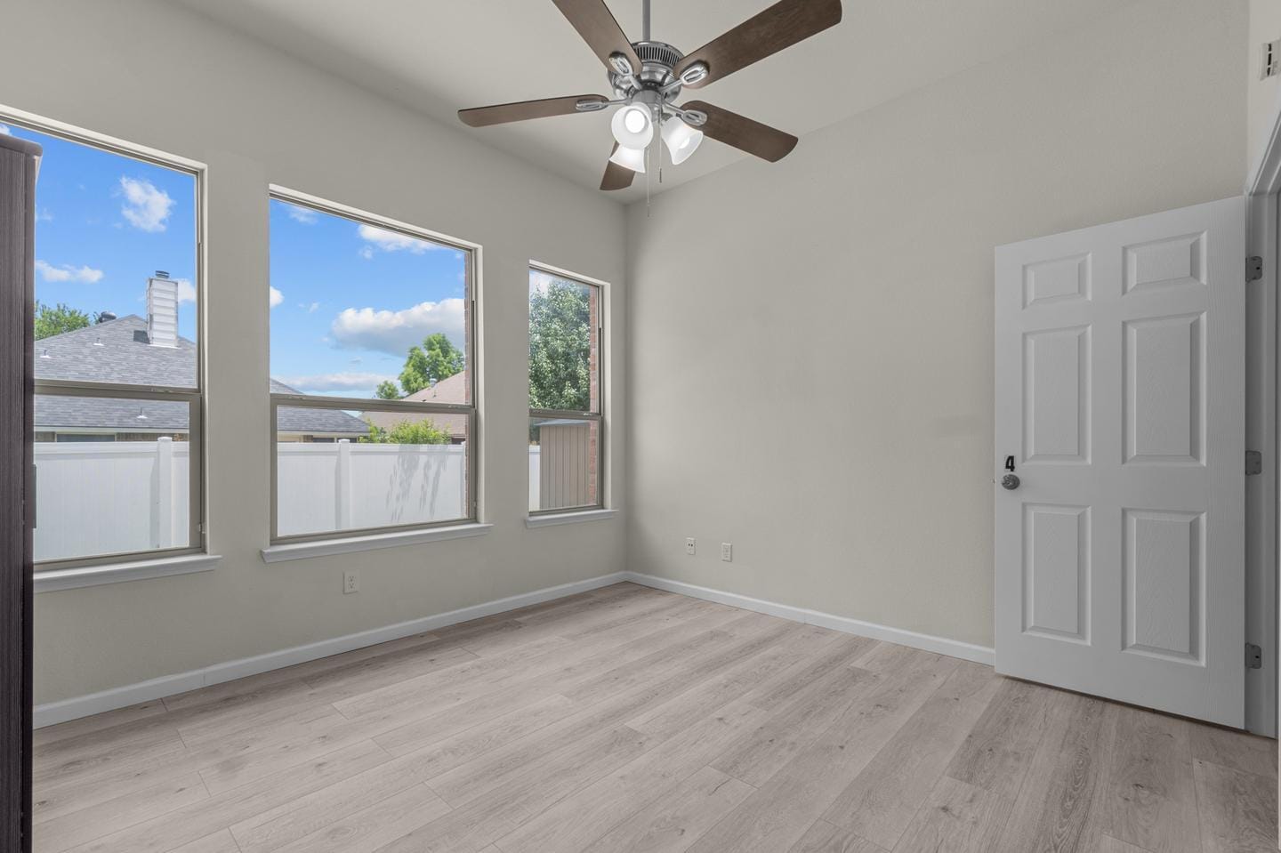 Building Photo - 3330 Shining Light Dr