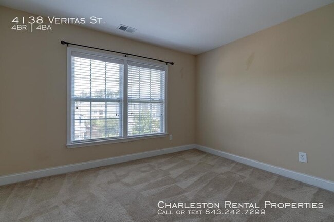 Building Photo - 4138 Veritas St