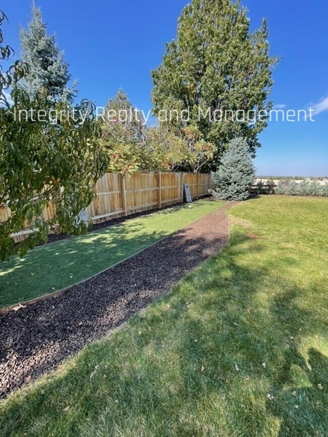 Building Photo - 8551 S Mallard Pl