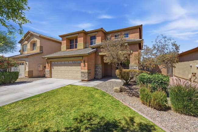 Building Photo - Moving in Special on OAC, 6bedroom 3bath Sparkling pool