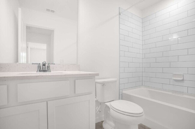 Building Photo - 11312 Blue Bay Dr