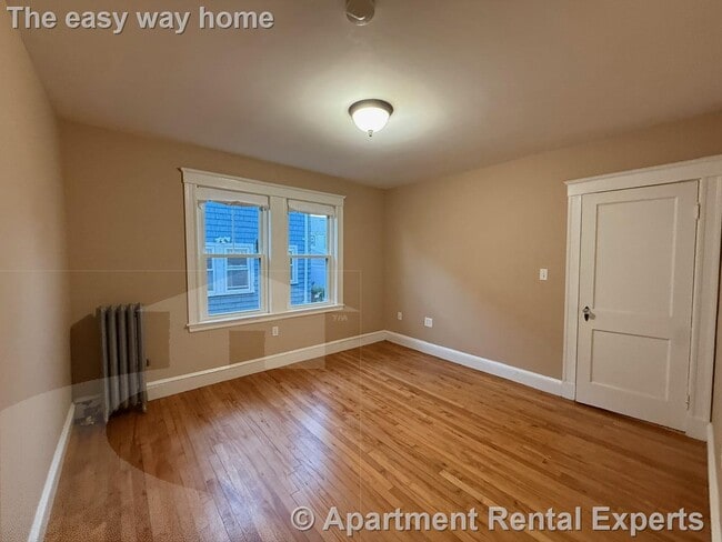 Building Photo - 67 Fairfax St