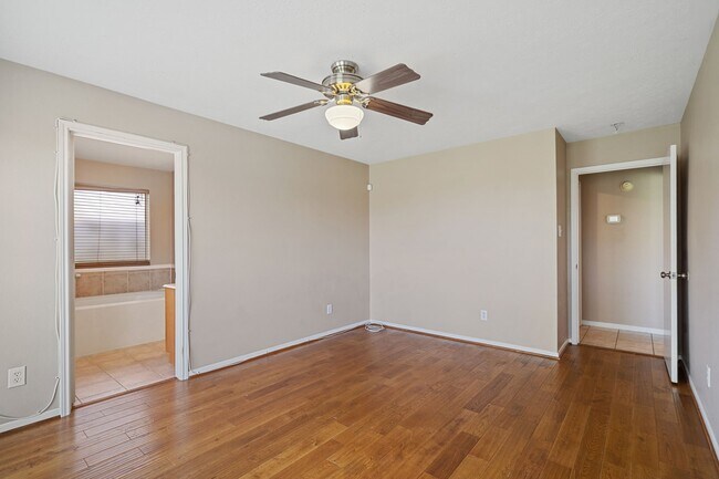 Building Photo - 22730 Tara Way Dr