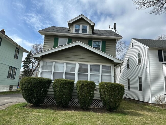 Building Photo - YOU WILL LOVE THIS HOME . CALL NOW FOR APPOINTMENT !!!