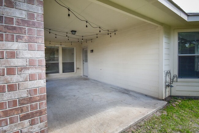 Building Photo - 13014 Southern Creek Dr