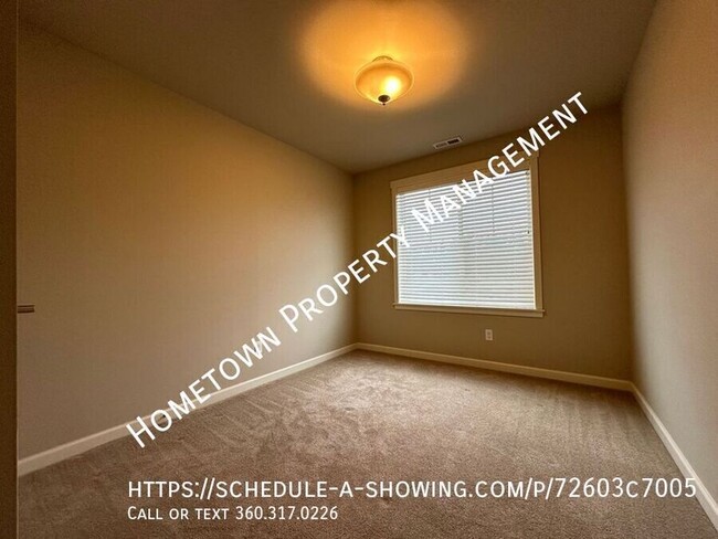 Building Photo - 3 Bedroom 2.5 Bath Condo on Briggs Drive -...