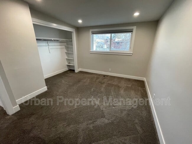 Building Photo - 310 E 6240 S