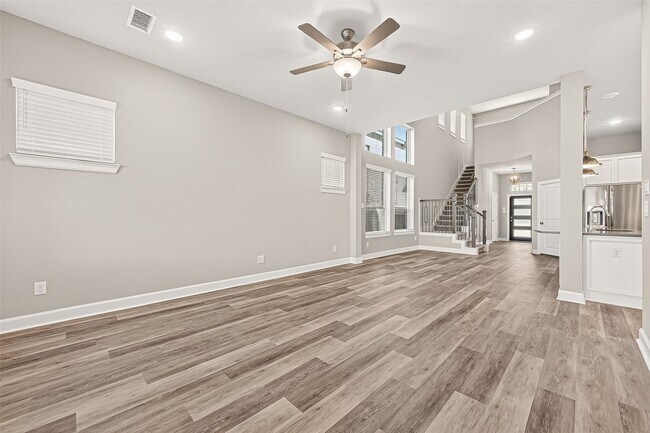 Building Photo - 23754 Pullin Market Dr