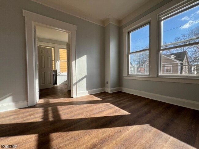 Building Photo - 55 Schley St