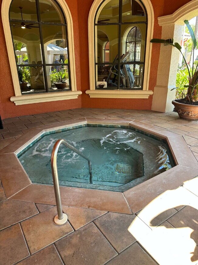 Building Photo - 2755 Via Capri