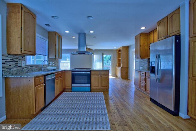 Building Photo - 1209 Merton Trail