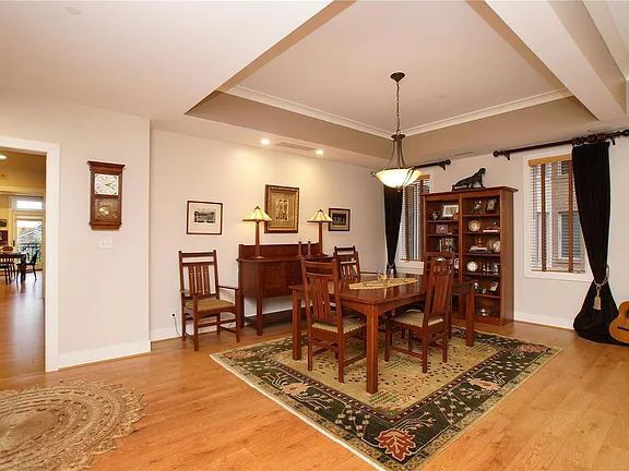 Building Photo - "Luxurious Living Awaits: Spacious 2-Bed, 3-Bath Apartment in Prime Clayton Location!"