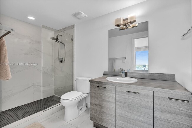 Building Photo - 400 Sunny Isles Blvd