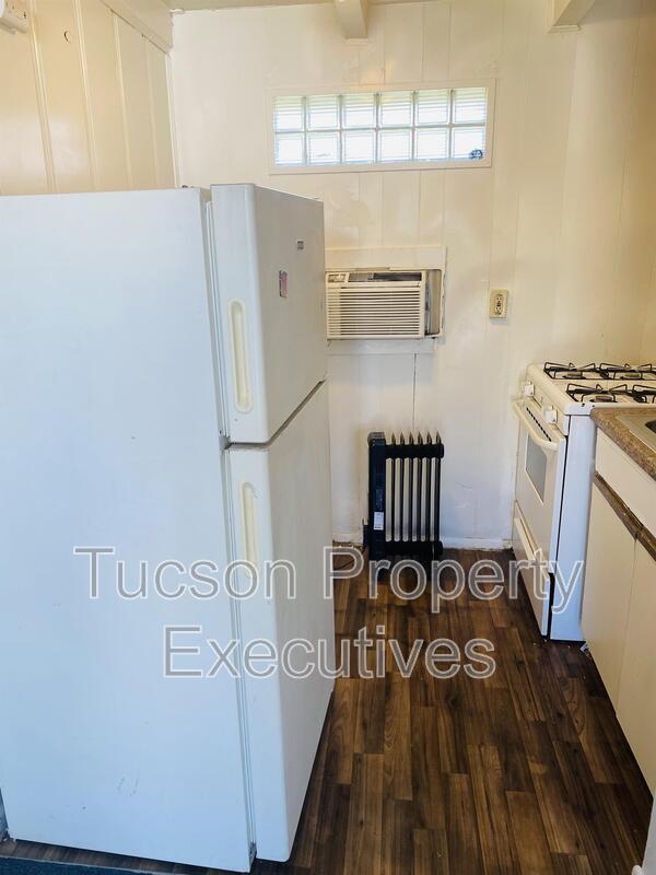 Building Photo - 3274 E Benson Hwy