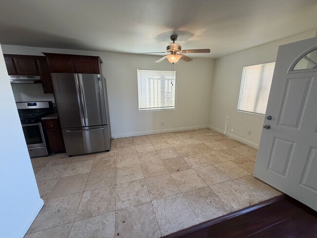 Building Photo - 79(633)