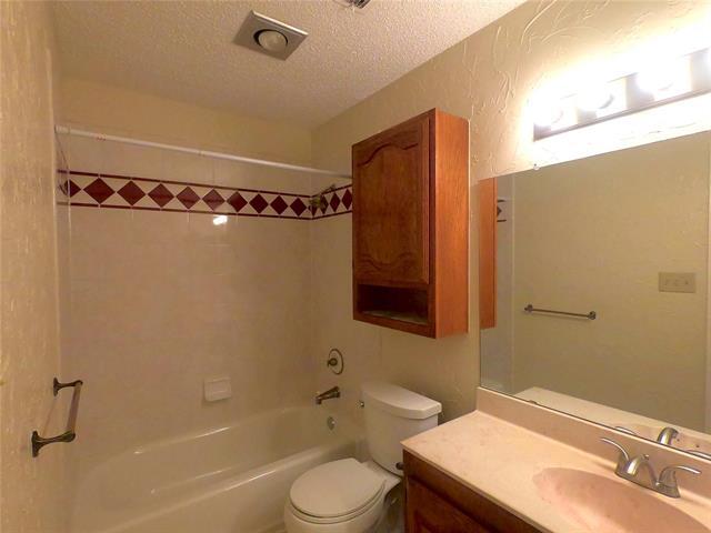 Building Photo - 2630 Kimberly Dr