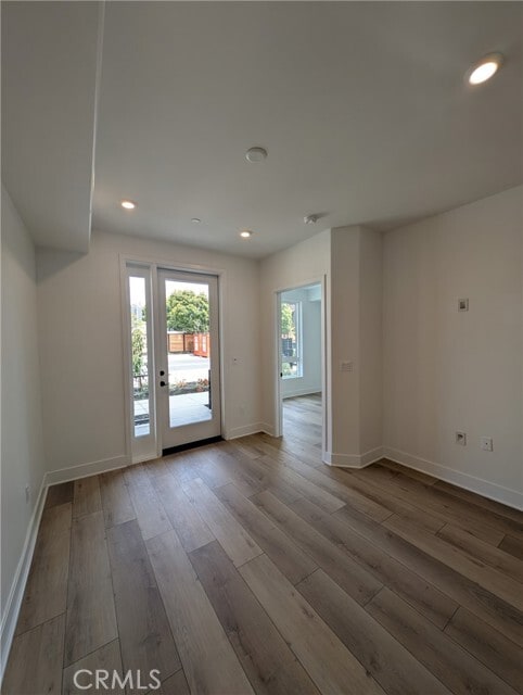 Building Photo - 402 W Grand Ave