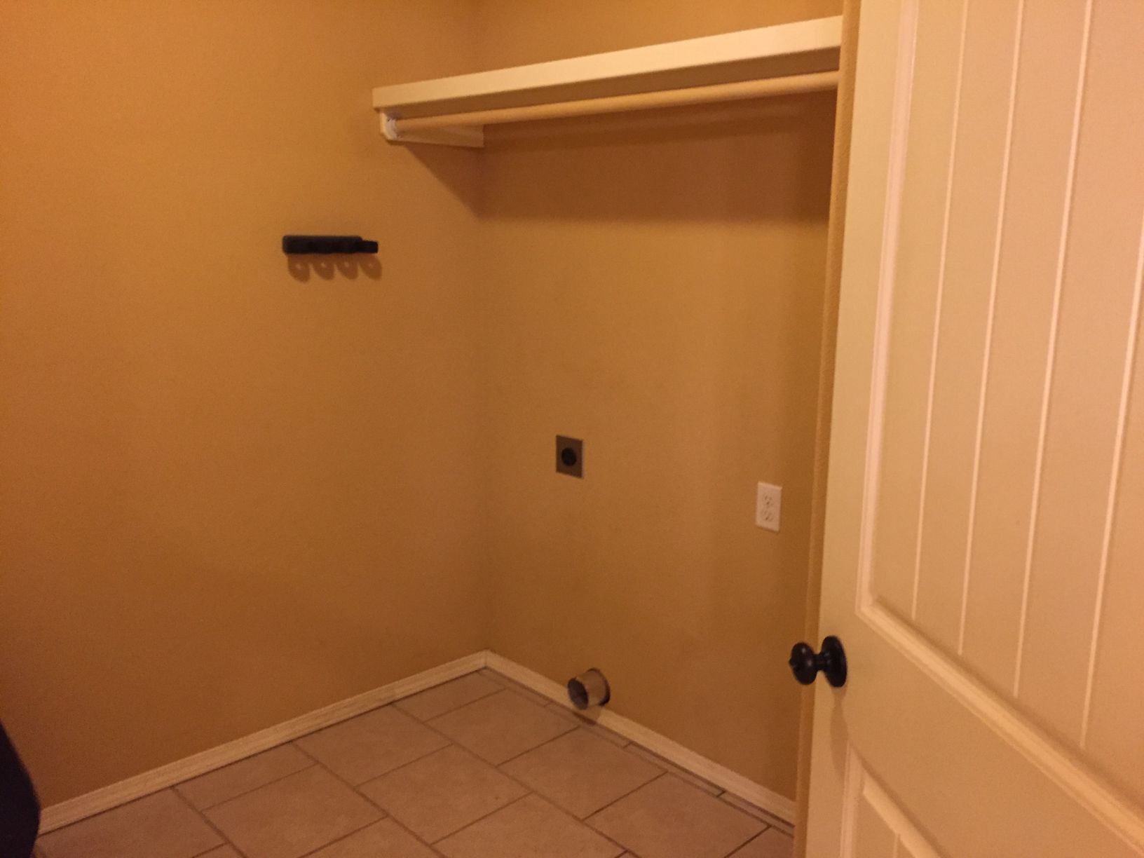 large utility room for washer and dryer - 510 Kim St