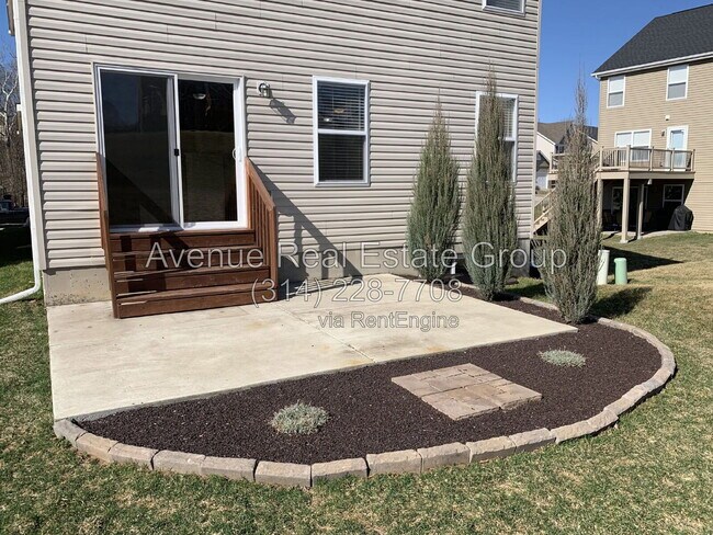 Building Photo - 554 Parkgate Dr