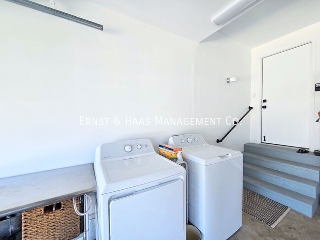 Building Photo - 2814 Candlewood St