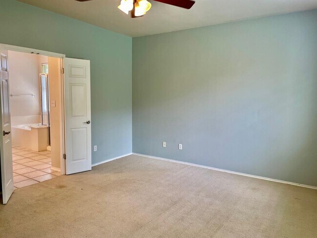 Building Photo - 2303 Kristen Ln