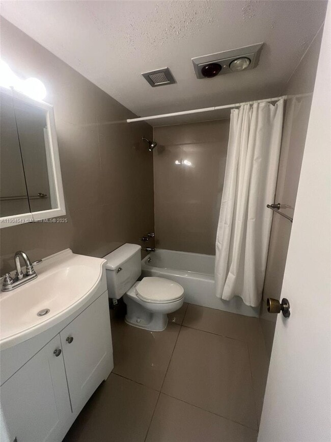 Building Photo - 1965 S Ocean Dr