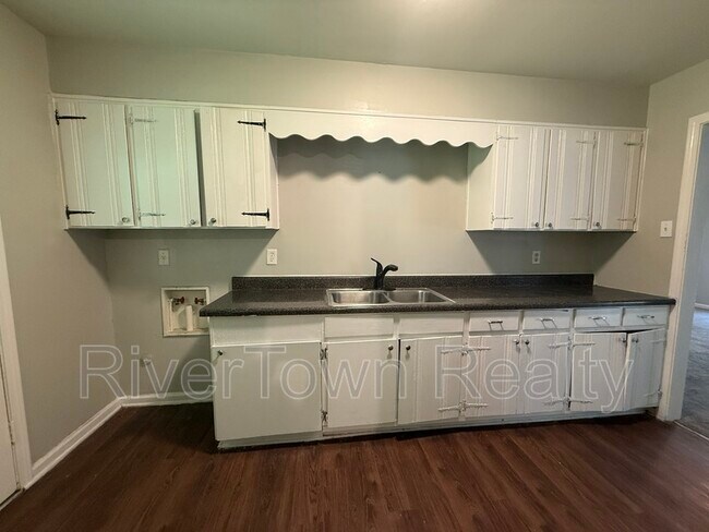 Building Photo - 3476 Mountain Terrace St