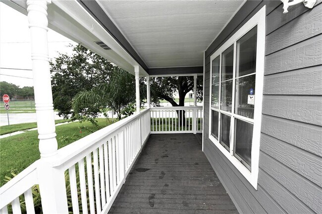 Building Photo - 3420 W Minnehaha St