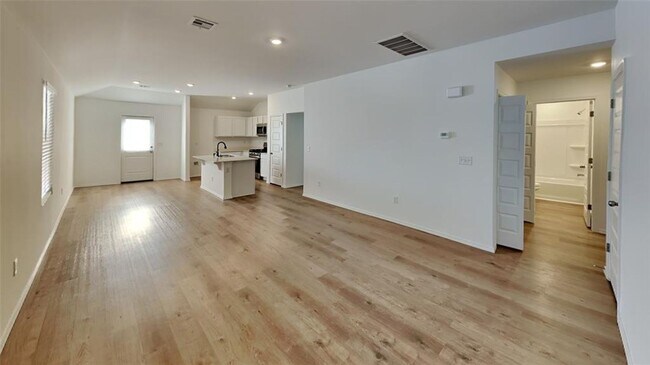 Building Photo - 10040 Appaloosa Ln