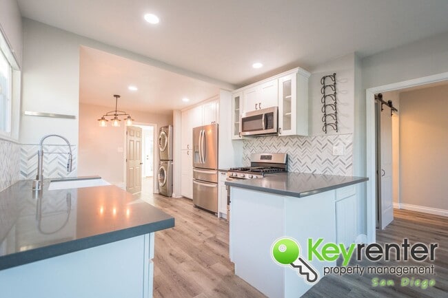 Building Photo - North Park Cozy Front Home of Duplex (full...