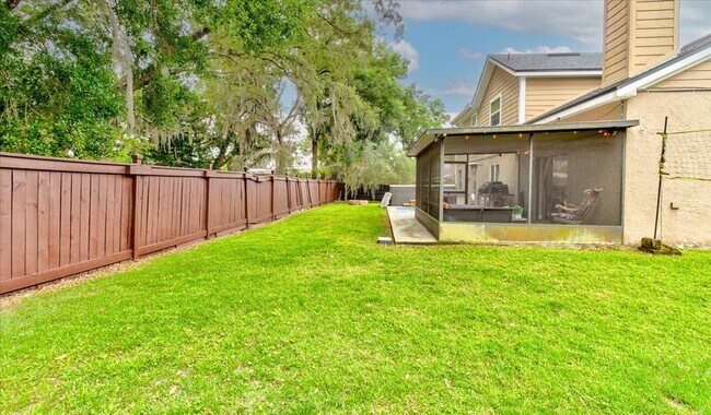Building Photo - 848 Bucksaw Pl