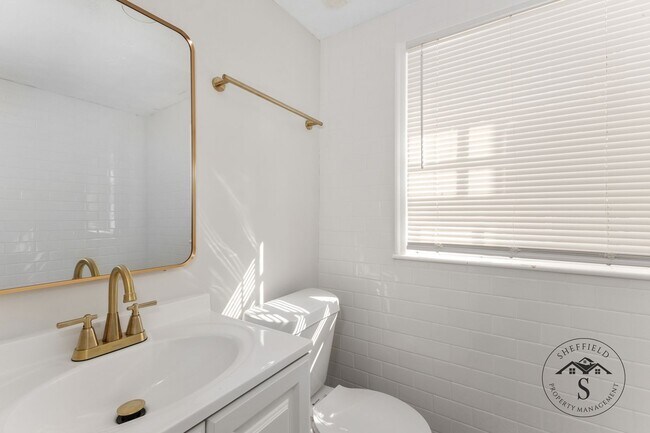 Building Photo - 5511 Canberra Ave