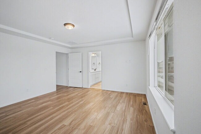 Building Photo - 16417 E 111th Pl