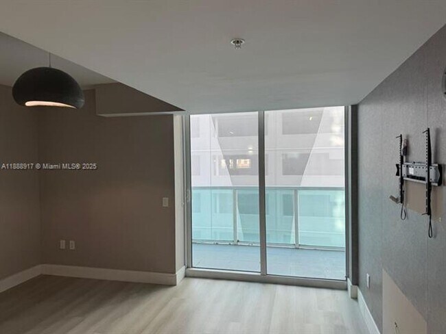 Building Photo - 41 SE 5th St