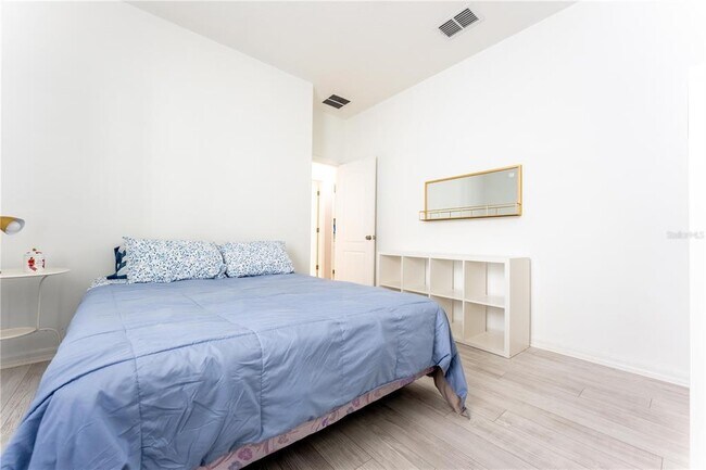 Building Photo - 3052 Youngford St