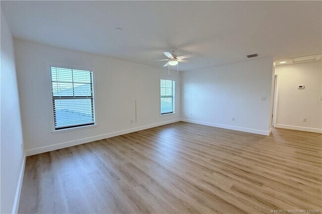 Building Photo - 3375 SW Mapp Rd