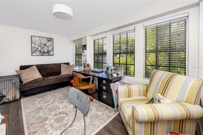 Building Photo - 1020 S Rome Ave