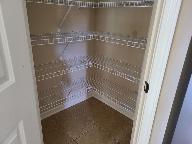 Building Photo - 7327 San Vista Dr