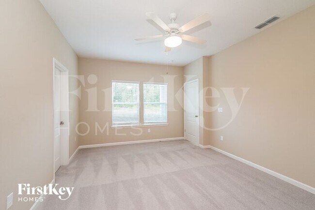 Building Photo - 5639 Kellar Cir