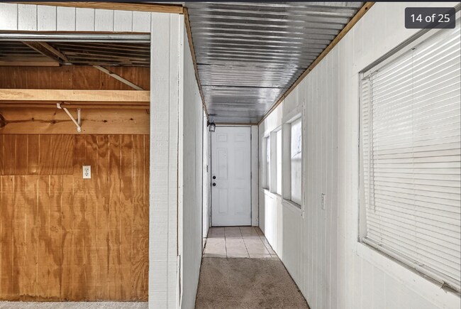 Building Photo - 3-Bedroom Home + Bonus Room in SE Springfield