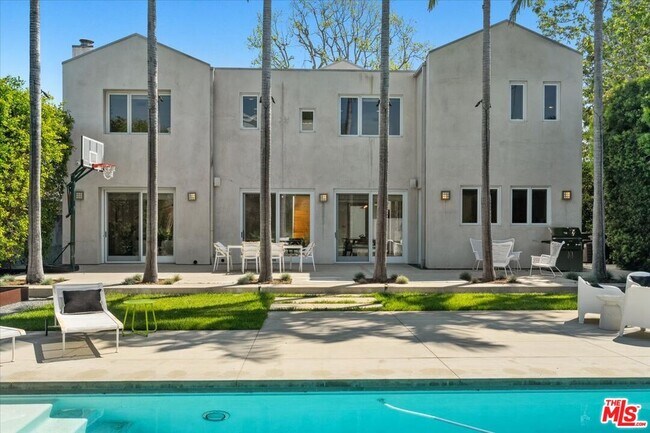 Building Photo - 211 S Valley St