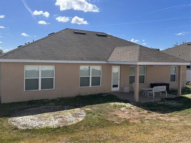 Building Photo - 402 Edith Dr