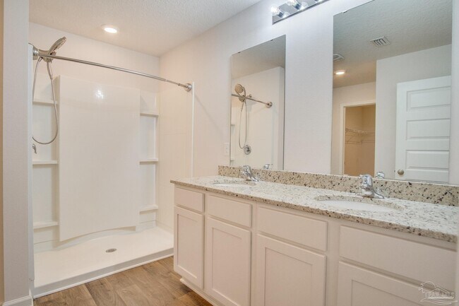 Building Photo - 7328 Lakeside Oak Ct