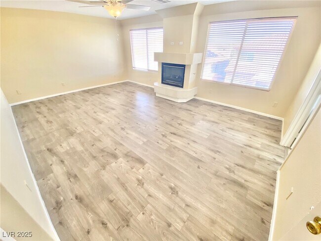 Building Photo - 8482 Canvas Vest Ct