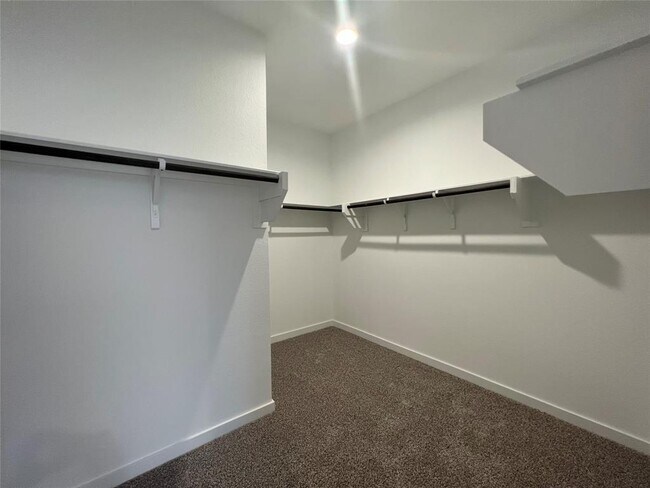 Building Photo - 14162 Primrose Rdg Ln