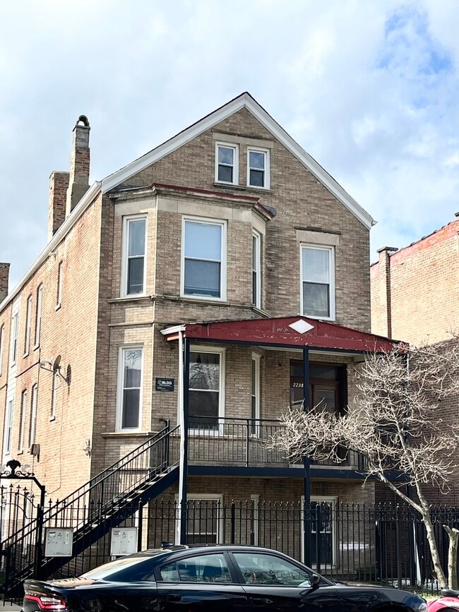 Primary Photo - 2238 S Homan Ave